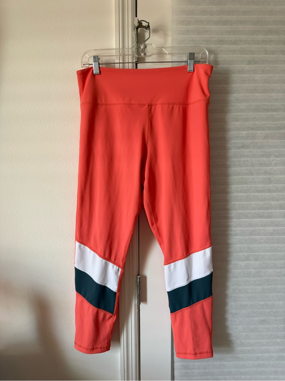 Women’s Coral Colorblock Performance Leggings